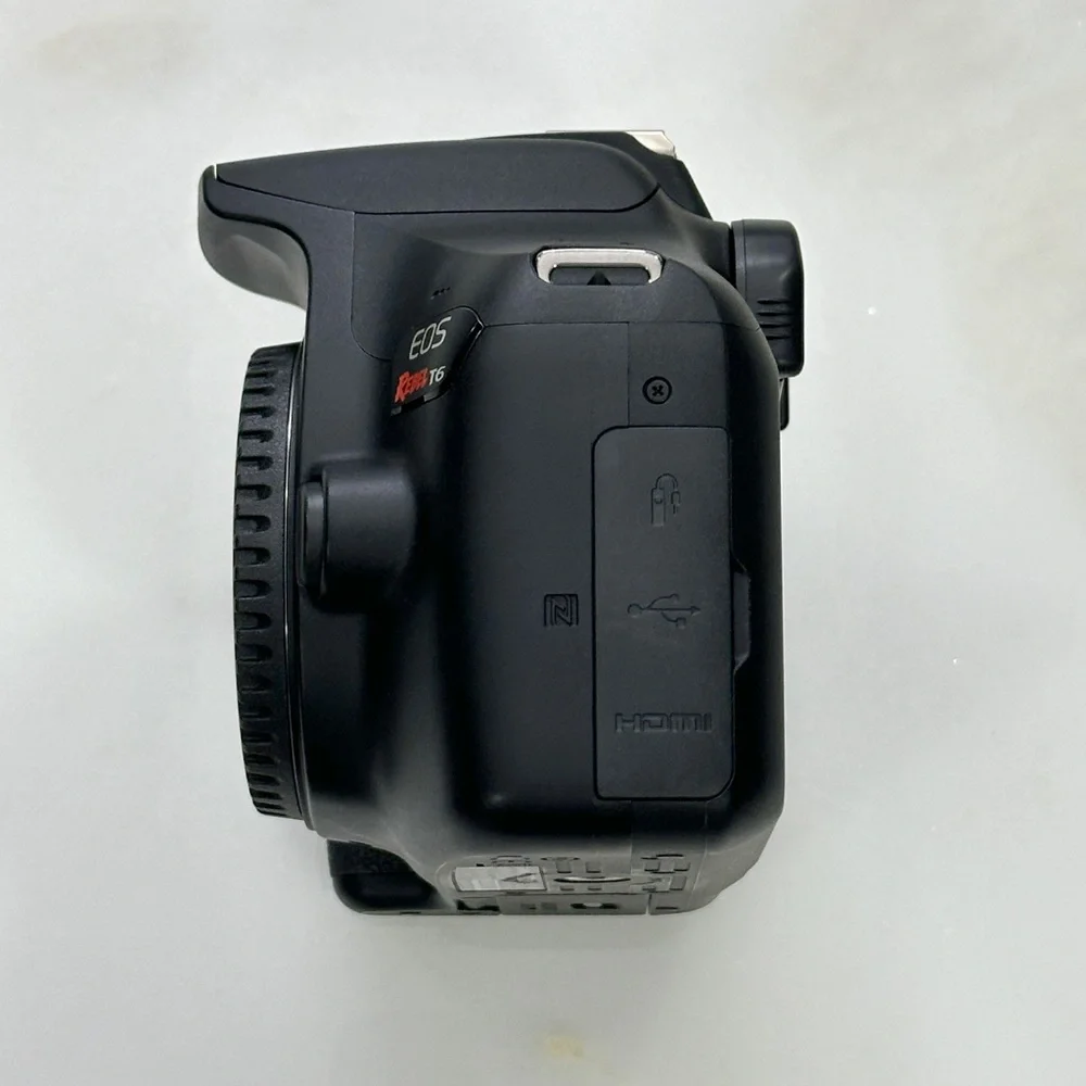 Canon EOS Rebel T6 + Bundle Kit - *MINT CONDITION* - SHUTTER COUNT ONLY 6,873!!!